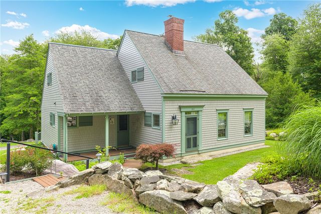 184 Field Stone Lane, Tiverton, RI 02878