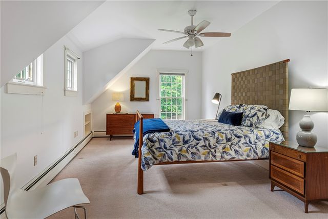 184 Field Stone Lane, Tiverton, RI 02878