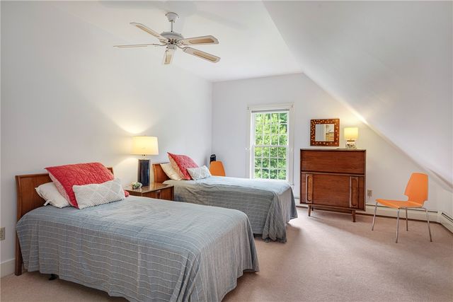 184 Field Stone Lane, Tiverton, RI 02878