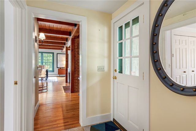 184 Field Stone Lane, Tiverton, RI 02878
