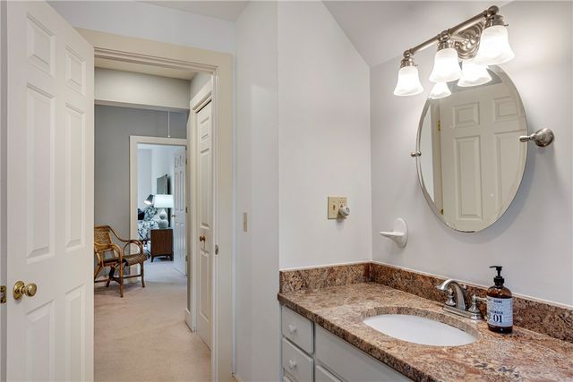 184 Field Stone Lane, Tiverton, RI 02878