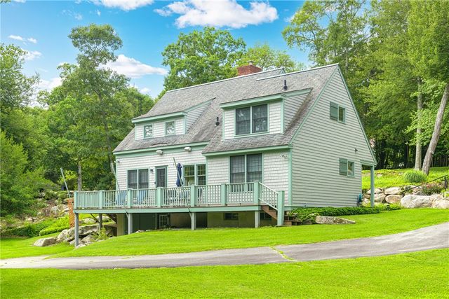 184 Field Stone Lane, Tiverton, RI 02878