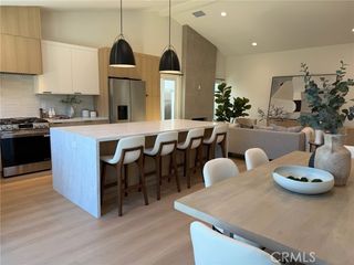 17532 Montbury Circle, Huntington Beach, CA 92649