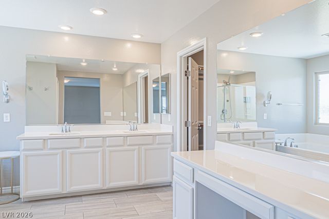 896 Bluebell Brook Street, Henderson, NV 89052