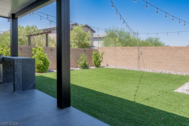 896 Bluebell Brook Street, Henderson, NV 89052