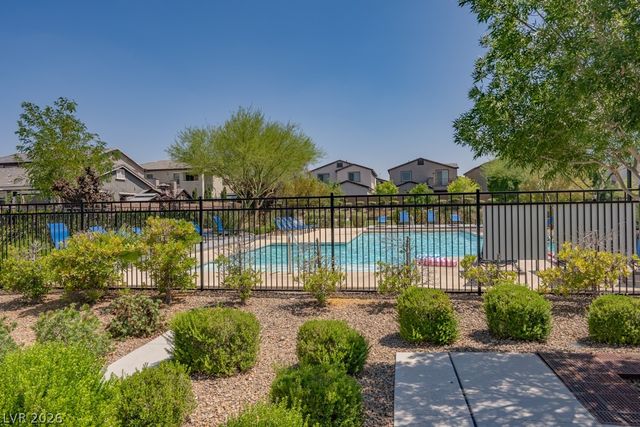 896 Bluebell Brook Street, Henderson, NV 89052