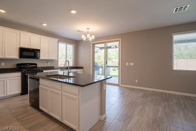 896 Bluebell Brook Street, Henderson, NV 89052