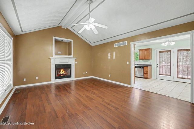 244 Sycamore Dr, Taylorsville, KY 40071