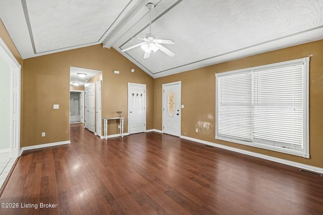244 Sycamore Dr, Taylorsville, KY 40071
