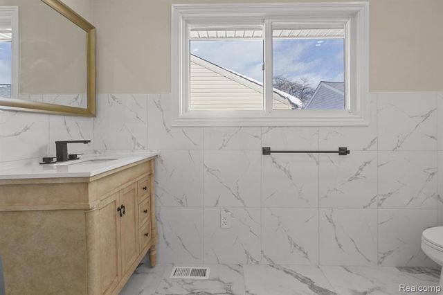 28409 Rockwood Street, Saint Clair Shores, MI 48081