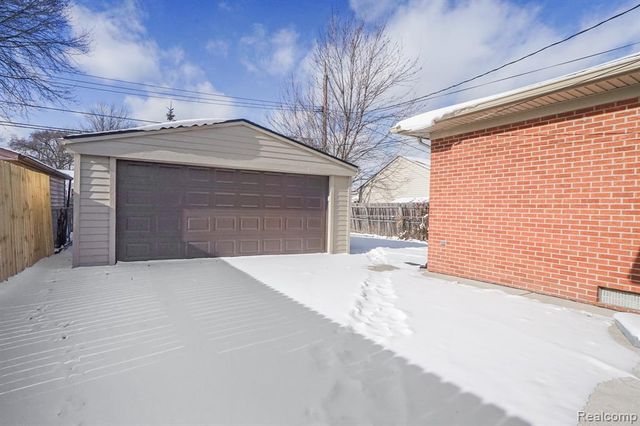 28409 Rockwood Street, Saint Clair Shores, MI 48081