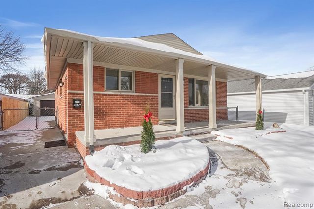 28409 Rockwood Street, Saint Clair Shores, MI 48081