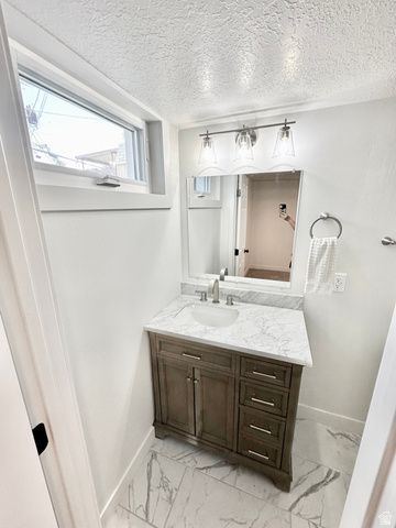 358 W 4575 S, Washington Terrace, UT 84405