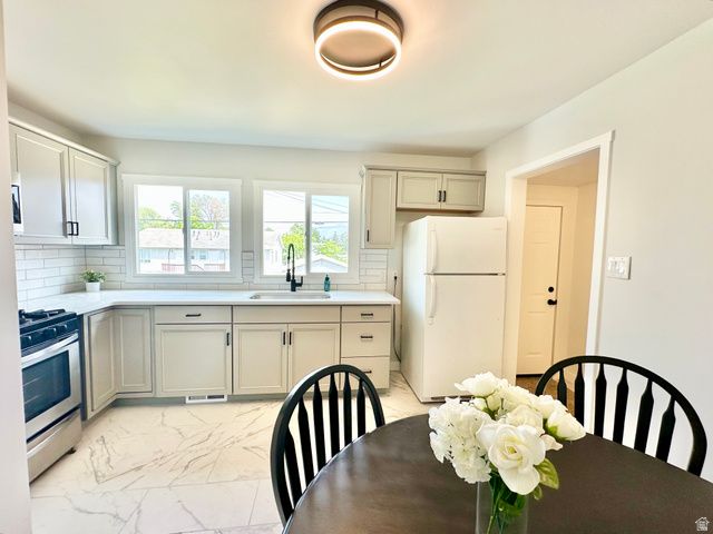 358 W 4575 S, Washington Terrace, UT 84405