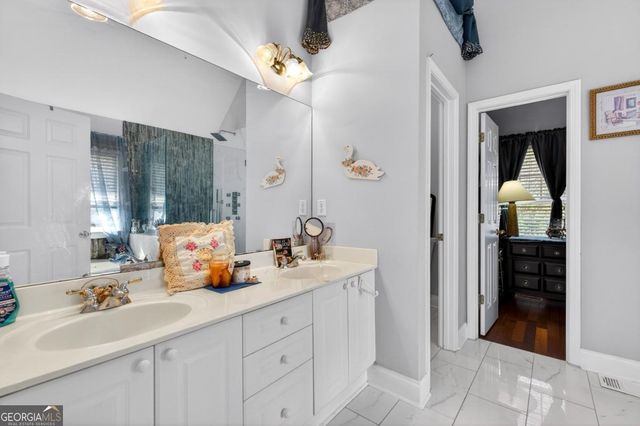 650 River Cove Drive NE, Dacula, GA 30019