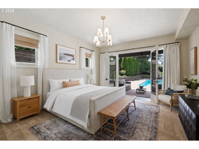 11657 Sw 19TH Ave, Portland, OR 97219