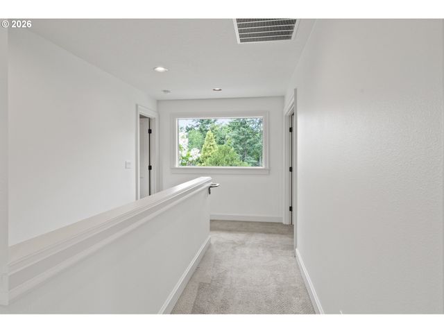 11657 Sw 19TH Ave, Portland, OR 97219