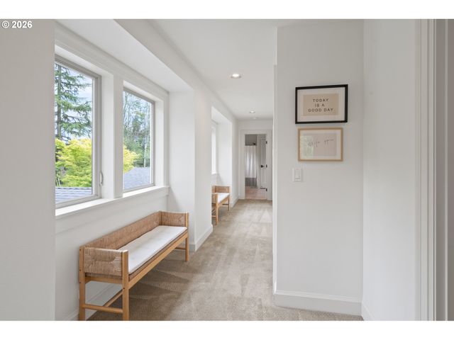 11657 Sw 19TH Ave, Portland, OR 97219