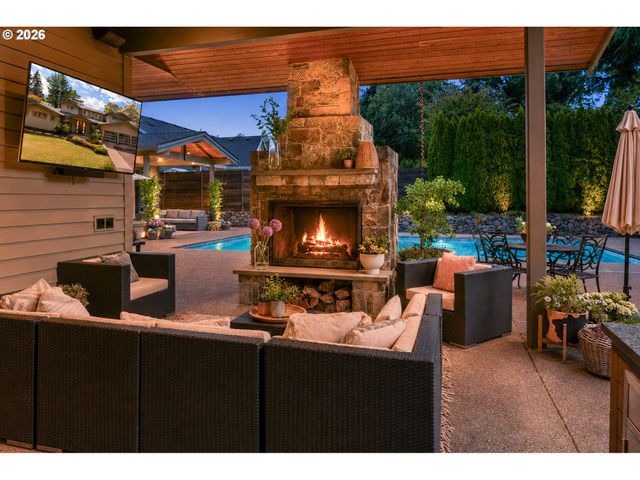 11657 Sw 19TH Ave, Portland, OR 97219