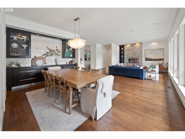 11657 Sw 19TH Ave, Portland, OR 97219