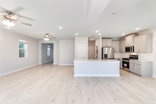 1005 Legend Milton Ln, Austin, TX 78748