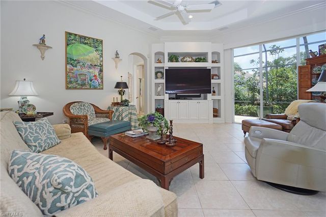 710 Shadow Lake LN, Naples, FL 34108