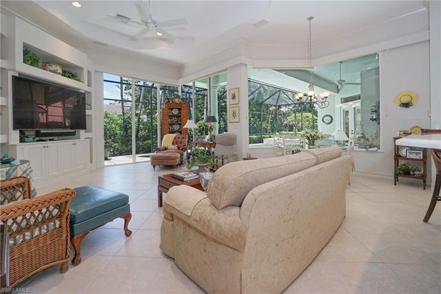 710 Shadow Lake LN, Naples, FL 34108