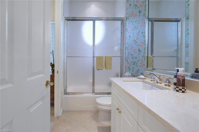 710 Shadow Lake LN, Naples, FL 34108