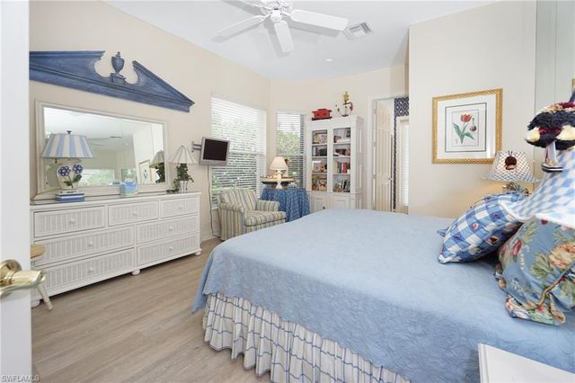 710 Shadow Lake LN, Naples, FL 34108