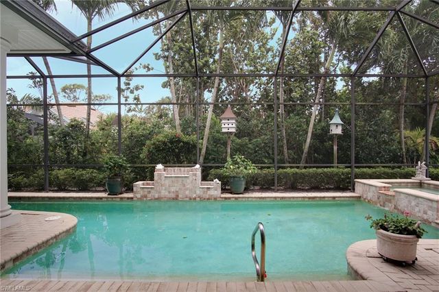 710 Shadow Lake LN, Naples, FL 34108