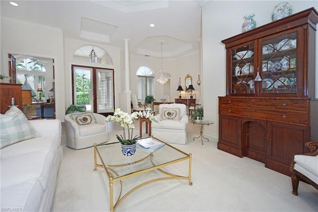 710 Shadow Lake LN, Naples, FL 34108