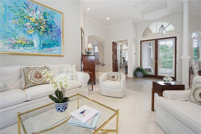 710 Shadow Lake LN, Naples, FL 34108