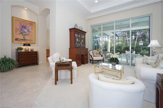 710 Shadow Lake LN, Naples, FL 34108