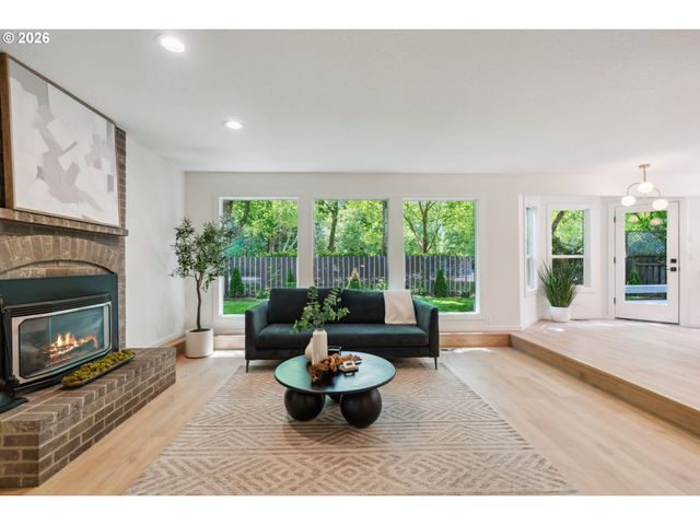 16428 Ne SAN RAFAEL Dr, Portland, OR 97230