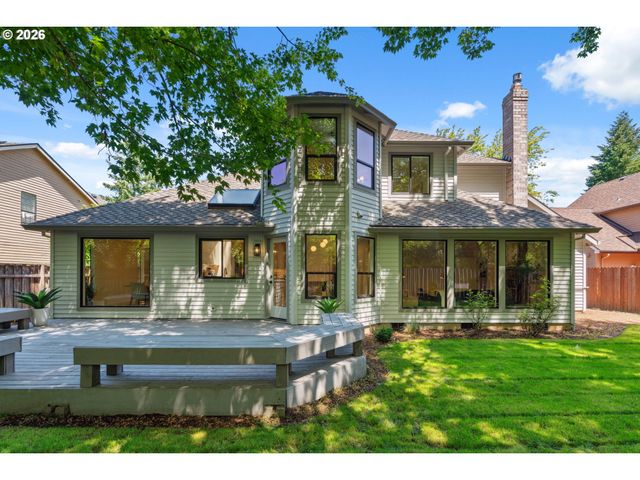 16428 Ne SAN RAFAEL Dr, Portland, OR 97230