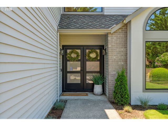 16428 Ne SAN RAFAEL Dr, Portland, OR 97230