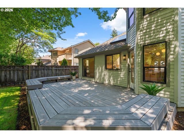 16428 Ne SAN RAFAEL Dr, Portland, OR 97230