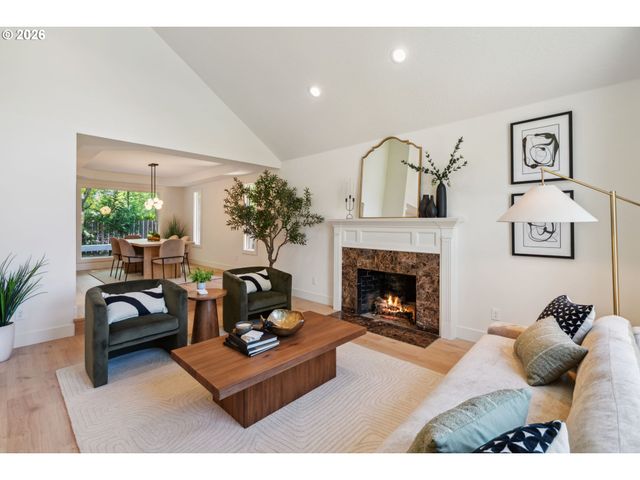 16428 Ne SAN RAFAEL Dr, Portland, OR 97230