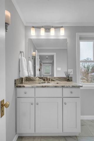 41 Commonwealth Ave, Haverhill, MA 01830