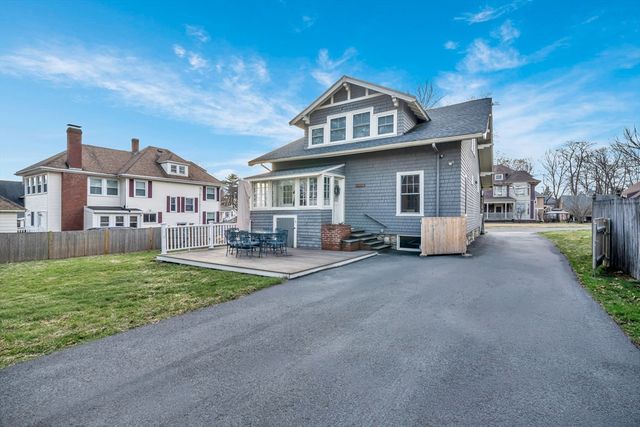 41 Commonwealth Ave, Haverhill, MA 01830