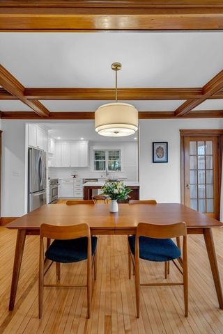 41 Commonwealth Ave, Haverhill, MA 01830