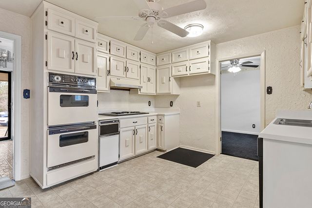 2037 Greentree Parkway, Macon, GA 31220