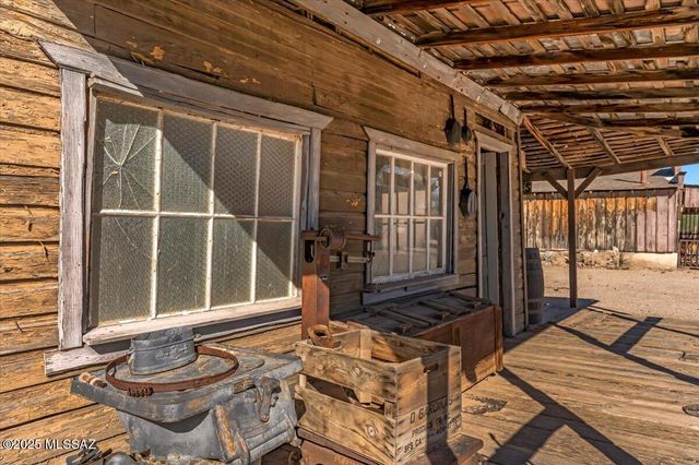 331 W Rockspring Lane, Benson, AZ 85602