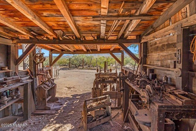 331 W Rockspring Lane, Benson, AZ 85602