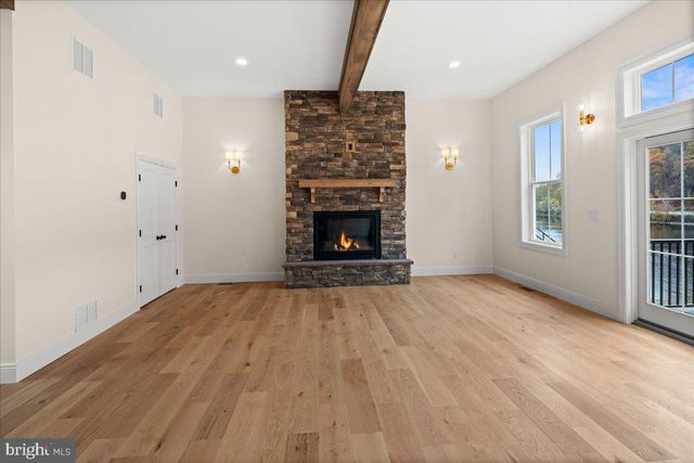 159 BYRAM LN, Stockton, NJ 08559