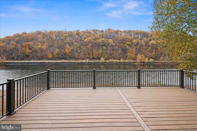 159 BYRAM LN, Stockton, NJ 08559