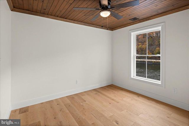 159 BYRAM LN, Stockton, NJ 08559