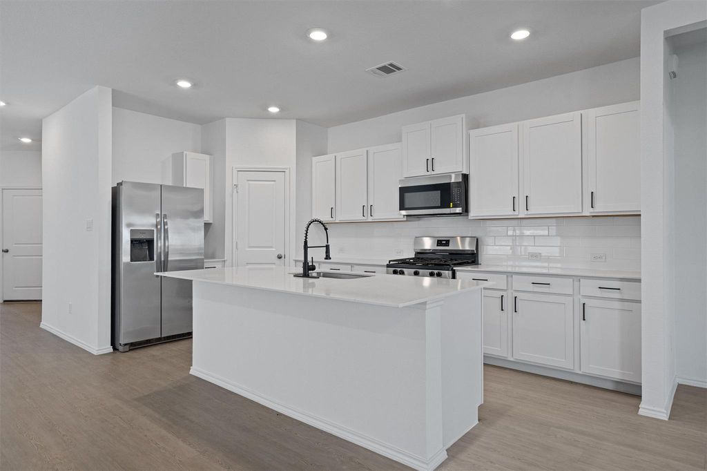 3305 Everett ST, Kyle, TX 78640