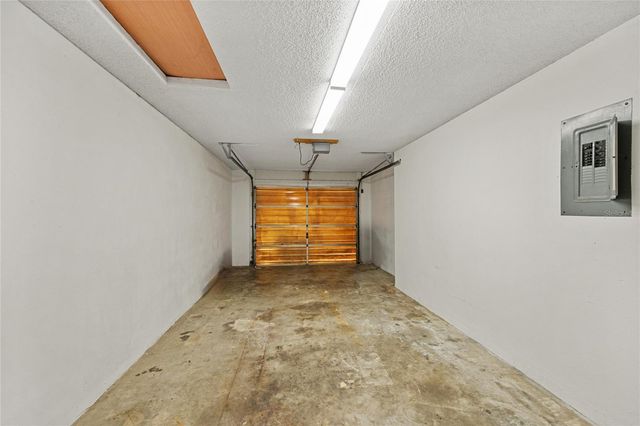 125 N RHODES STREET, Mount Dora, FL 32757
