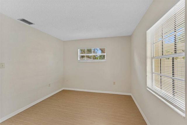 125 N RHODES STREET, Mount Dora, FL 32757